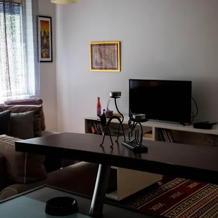 Udoban I Moderan Stan U Sarajevu. Apartment