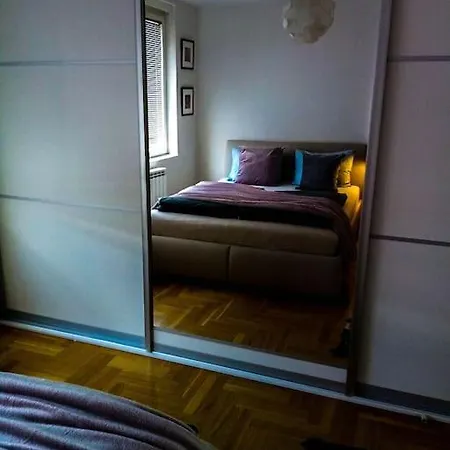 Udoban I Moderan Stan U Sarajevu. Appartement *